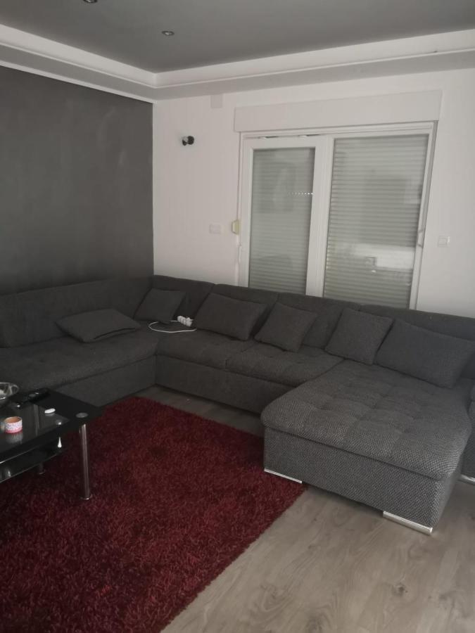 Apartment Istuk Каштела Екстер'єр фото