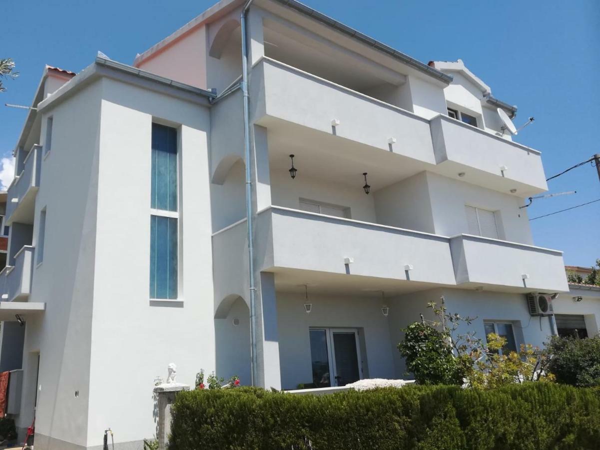 Apartment Istuk Каштела Екстер'єр фото